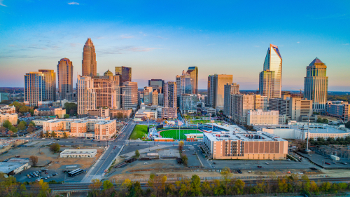 在夏洛特要到哪学英语